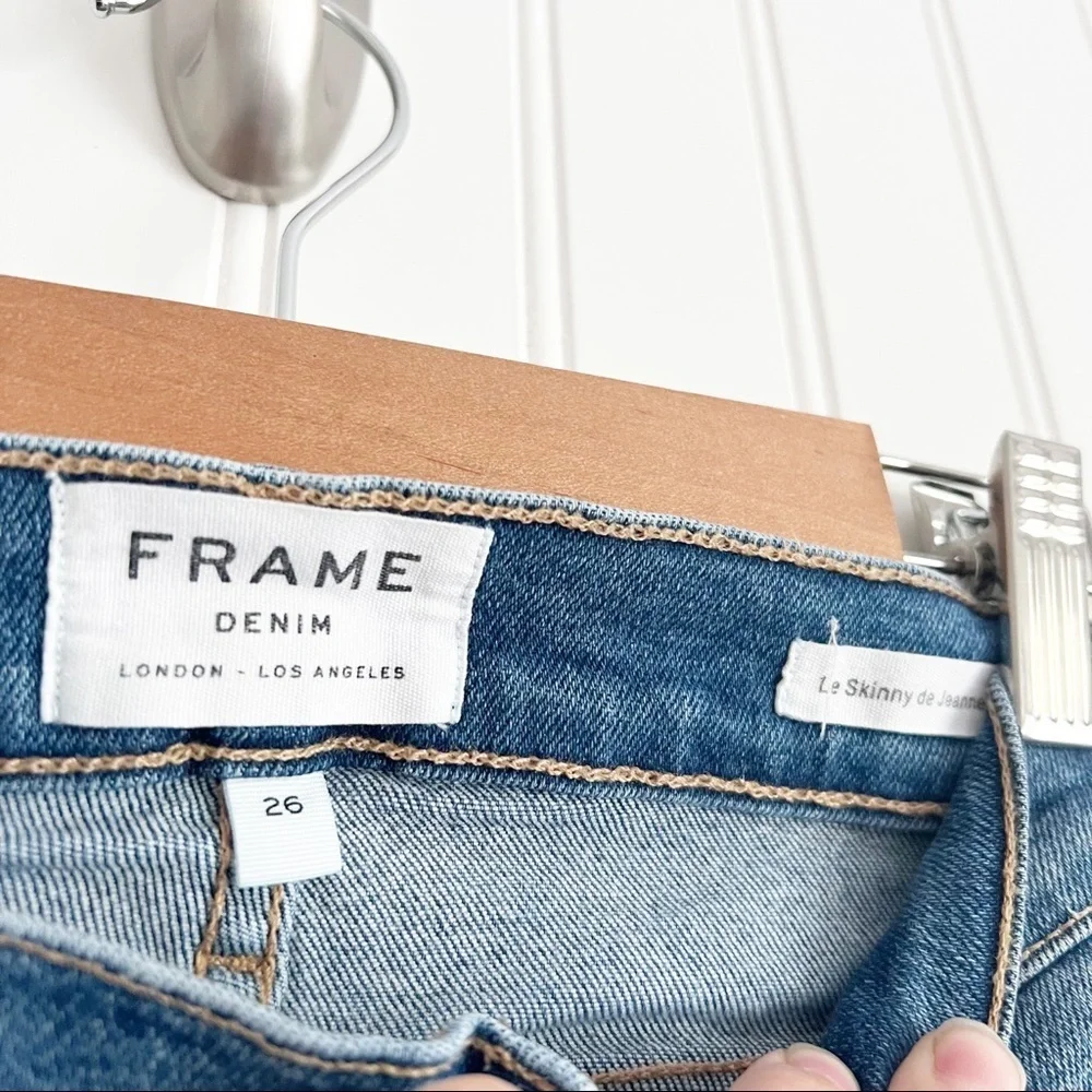 Frame Size 26 Le Skinny de Jeanne Jeans